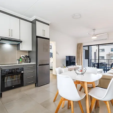 Spacious Ballito Village Apartment Exterior photo